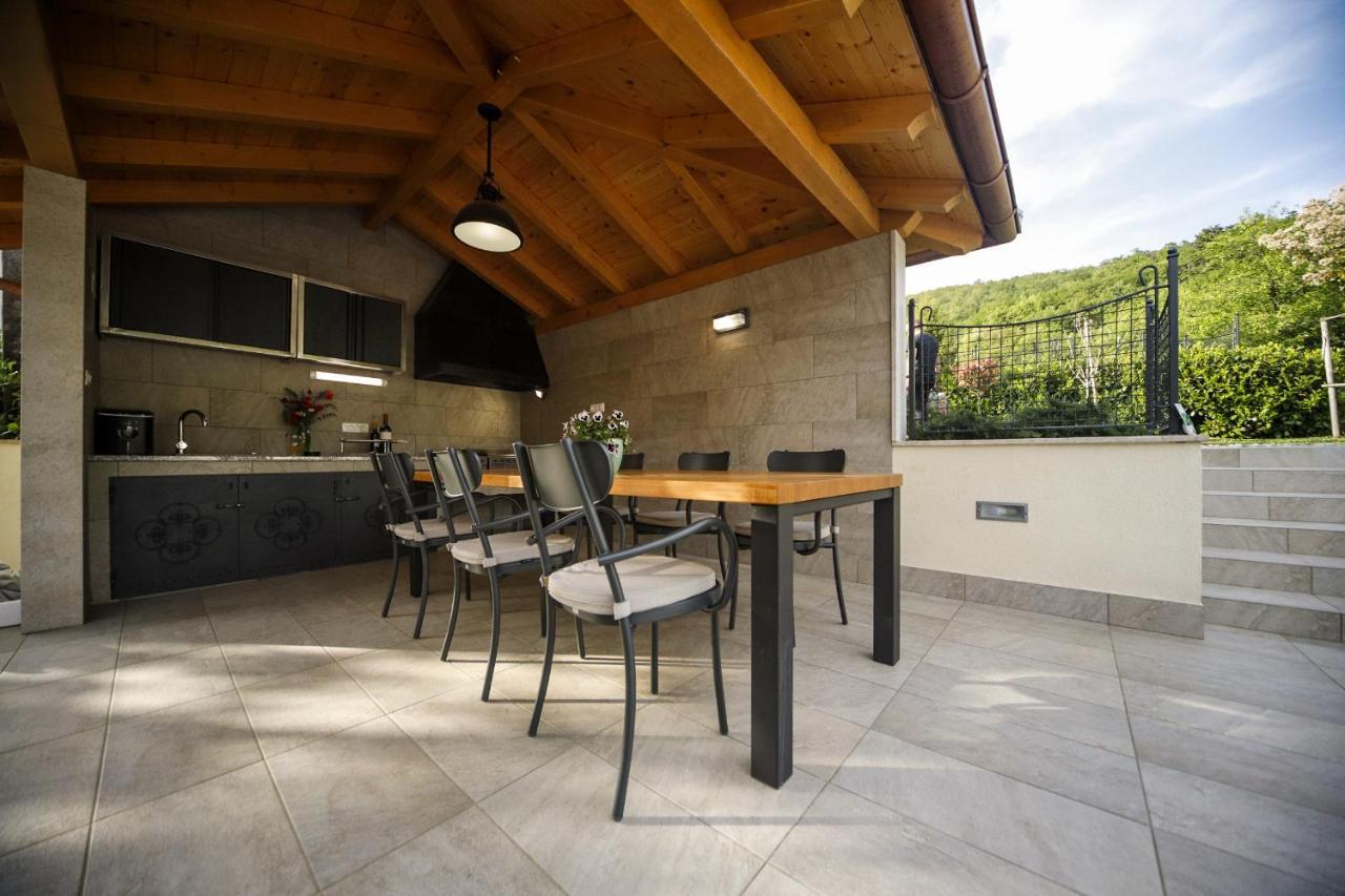 Casa Tilia Villa Sapjane Exteriör bild
